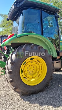 TRATOR JOHN DEERE 5070E ANO 2022
