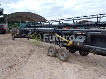 COLHEITADEIRA VALTRA BC 8800 ANO 2015