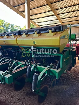 PLANTADEIRA JOHN DEERE 2122 ANO 2016