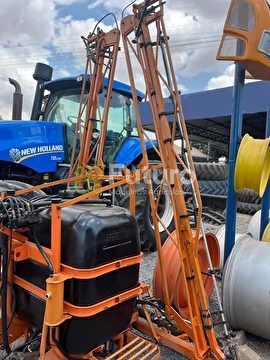 PULVERIZADOR JACTO 600 LITROS ANO 2013