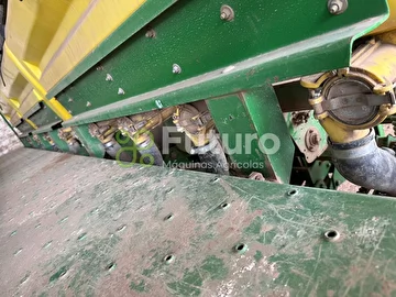 PLANTADEIRA JOHN DEERE 1113 ANO 2008