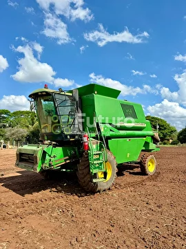 COLHEITADEIRA JOHN DEERE 1450 ANO 2002