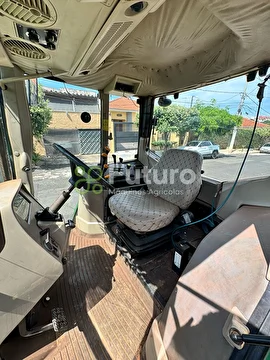 TRATOR JOHN DEERE 6180J ANO 2012