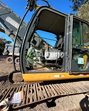 ESCAVADEIRA JOHN DEERE 350G ANO 2021
