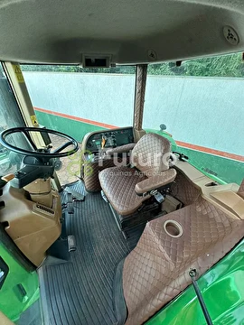 TRATOR JOHN DEERE 7210J ANO 2015