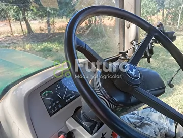 TRATOR JOHN DEERE 6145J ANO 2014