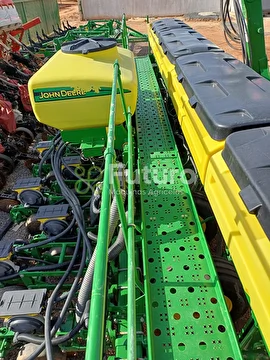 PLANTADEIRA JOHN DEERE 2117 ANO 2020