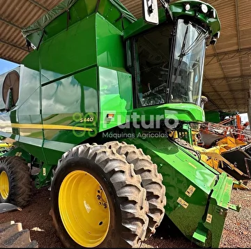 COLHEITADEIRA JOHN DEERE S440 ANO 2018