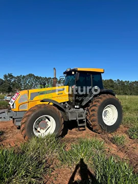 TRATOR VALTRA BH 180 ANO 2010