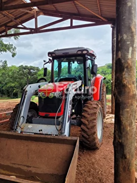 TRATOR MASSEY FERGUSON 4275 ANO 2015