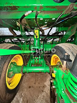 PLANTADEIRA JOHN DEERE 2113 ANO 2016