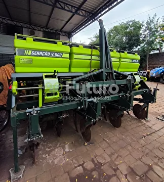PLANTADEIRA KF 7040 ANO 2016