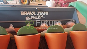 PLATAFORMA STARA BRAVA 7830 ANO 2013