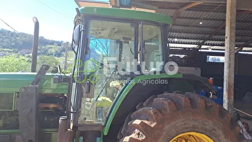 TRATOR JOHN DEERE 6600 ANO 2001