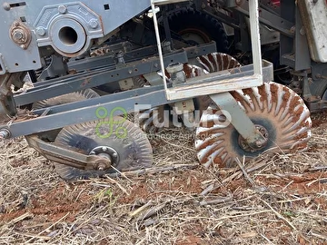 PLANTADEIRA MASSEY FERGUSON 517 M45 ANO 2014