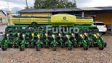 PLANTADEIRA JOHN DEERE 2130 ANO 2015