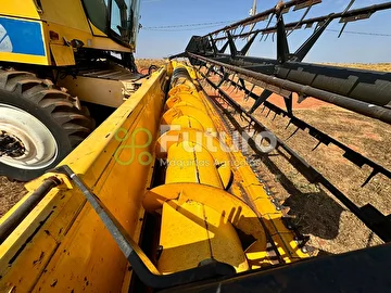 COLHEITADEIRA NEW HOLLAND TC 5090 ANO 2014