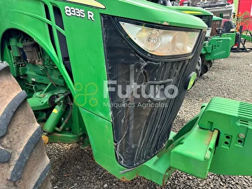 **TRATOR JOHN DEERE 8335R ANO 2012