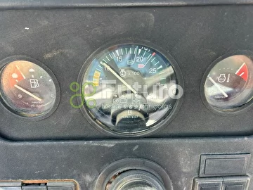TRATOR MASSEY FERGUSON 275 ADVANCED ANO 2002