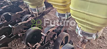 PLANTADEIRA TATU MARCHESAN PST DUO FLEX ANO 2011