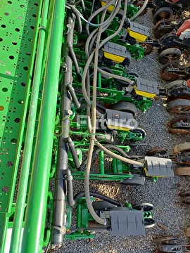 PLANTADEIRA JOHN DEERE 2117 ANO 2020