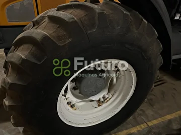 TRATOR VALTRA BH 180 ANO 2013