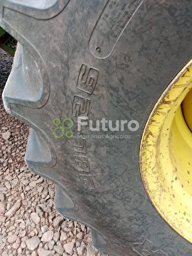 COLHEITADEIRA JOHN DEERE 1470 ANO 2013