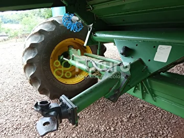 COLHEITADEIRA JOHN DEERE 1470 ANO 2013