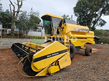 COLHEITADEIRA NEW HOLLAND TC 57 ANO 2006