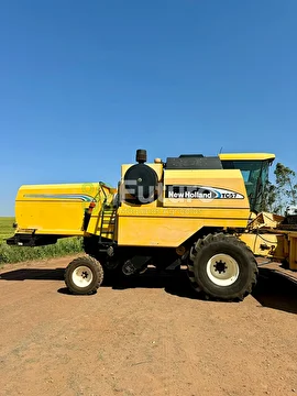 COLHEITADEIRA NEW HOLLAND TC 57 ANO 2007