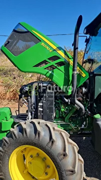 TRATOR JOHN DEERE 5070E ANO 2022