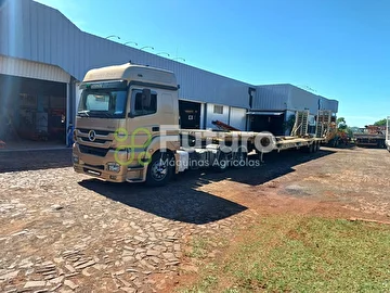 CAMINHÃO MERCEDES BENZ AXOR 2544 ANO 2014