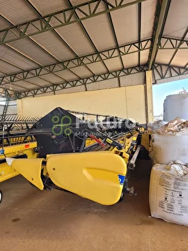 COLHEITADEIRA NEW HOLLAND CR 8090 ANO 2016