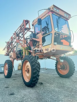 PULVERIZADOR JACTO UNIPORT 2000 ANO 2004