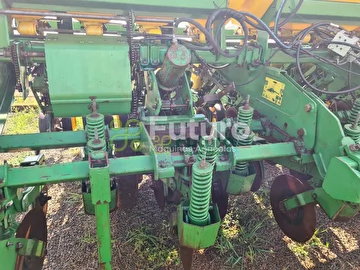 PLANTADEIRA JOHN DEERE 1111 ANO 2007