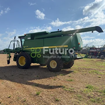 COLHEITADEIRA JOHN DEERE 9670 ANO 2012