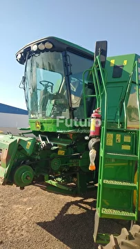 COLHEITADEIRA JOHN DEERE STS 9750 ANO 2009