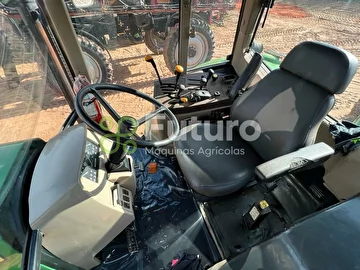 TRATOR JOHN DEERE 6165J ANO 2011