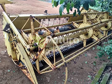 COLHEITADEIRA NEW HOLLAND 4040 ANO 1982