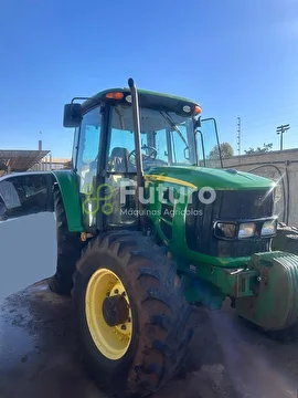 TRATOR JOHN DEERE 6110D ANO 2012