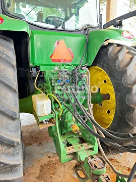 CONJUNTO TRATOR JOHN DEERE 8270R ANO 2012