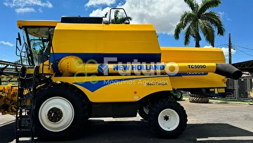 COLHEITADEIRA NEW HOLLAND TC 5090 ANO 2017