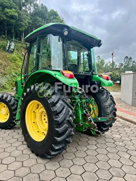 TRATOR JOHN DEERE 5078 E ANO 2015