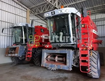 COLHEITADEIRA MASSEY FERGUSON 32 ANO 2008