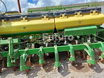 PLANTADEIRA JOHN DEERE 2117 ANO 2020