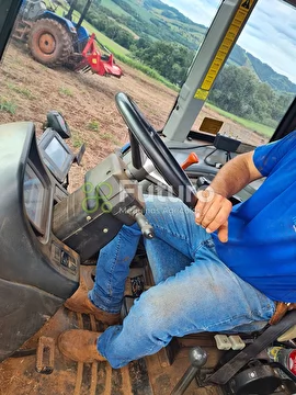 TRATOR NEW HOLLAND TL 95E ANO 2013