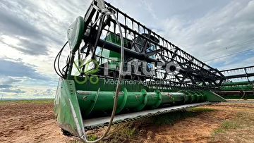 COLHEITADEIRA JOHN DEERE 1550 ANO 2002