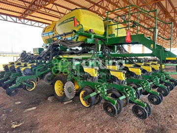 PLANTADEIRA JOHN DEERE DB 40 ANO 2018