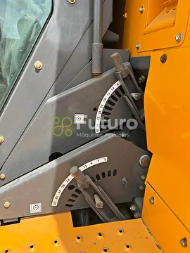 COLHEITADEIRA VALTRA BC 4500 ANO 2014