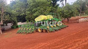 PLANTADEIRA JOHN DEERE DB ANO 2014